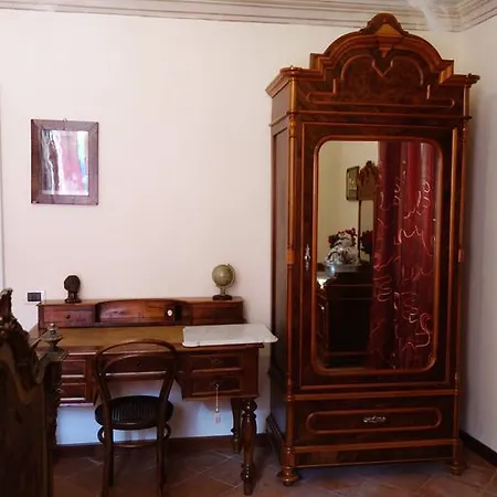 Antica Dimora Fuori Le Mura 3* סקאנו